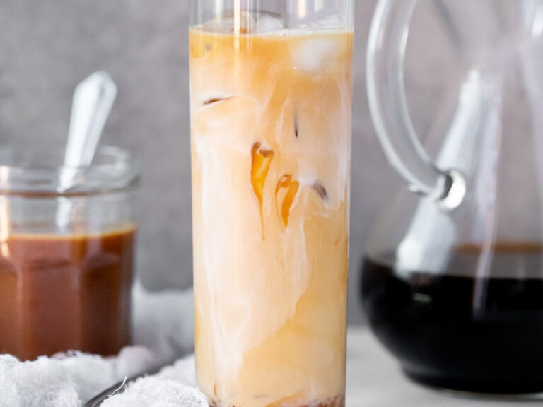 How to Make Caramel Iced Coffee: Easy Recipe, Tips, and Customization