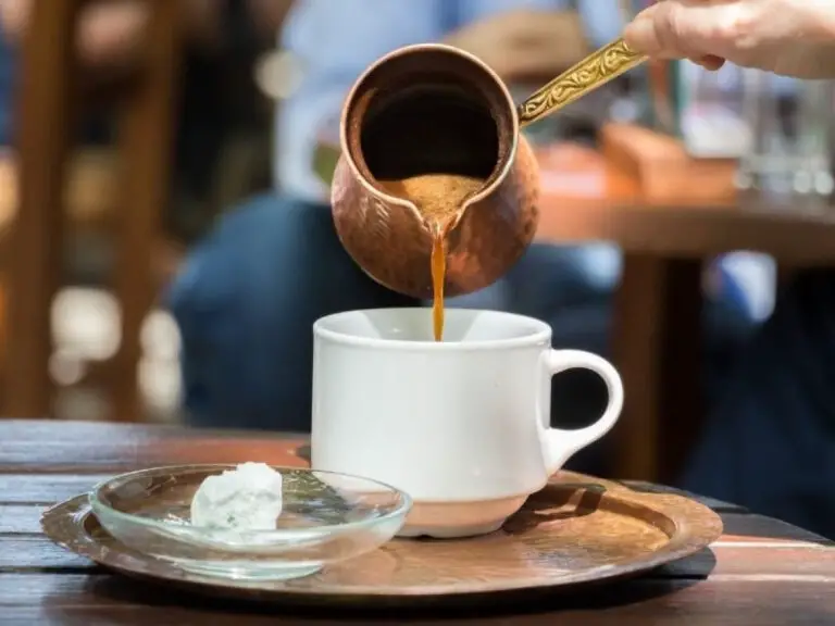 Turkish Coffee vs Greek Coffee: Brewing, Taste, and CultureTurkish Coffee vs Greek Coffee: Origins, Brewing, and Taste